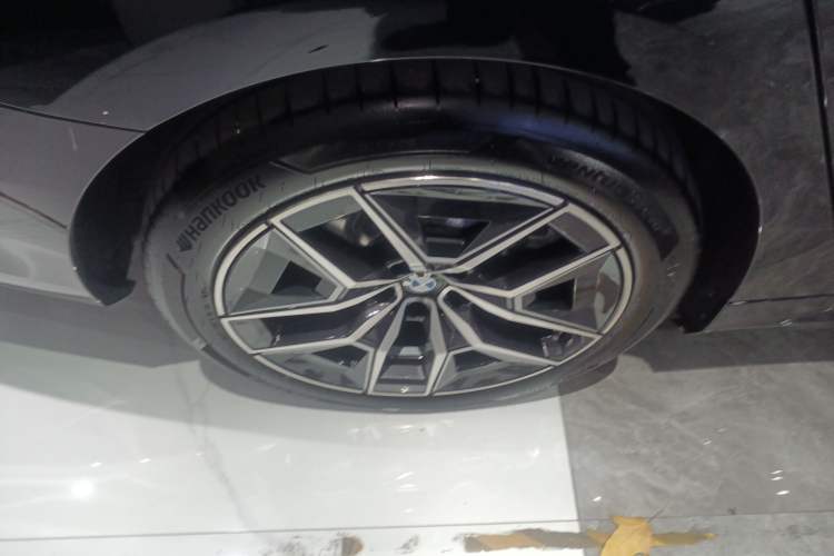 Used BMW i5 2025 eDrive 35L M Sport Package
