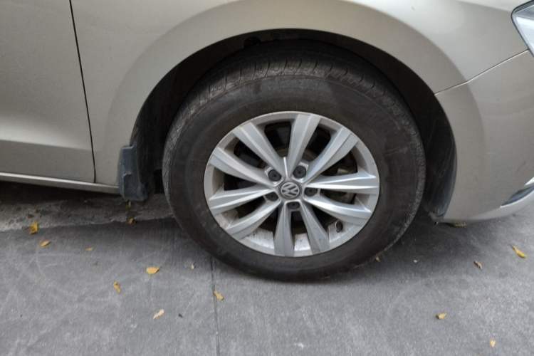 Used Volkswagen Bora 2017 1.6L Automatic Fashion Model