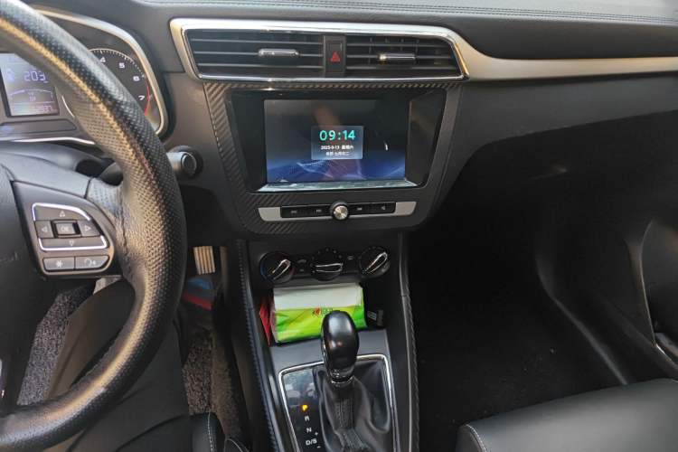 Used MG ZS 2018 1.5L Automatic Luxury Edition China V Standard