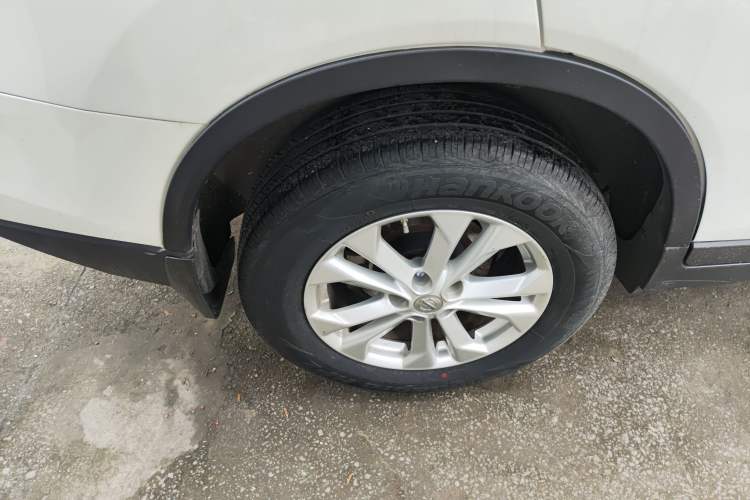 Used Nissan X-Trail 2016 2.5L CVT Sport Edition 4WD Right Rear Wheel Hub