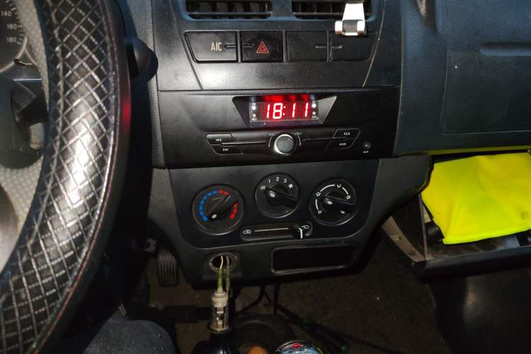 Used Dongfeng Xiaokang K07S 2022 1.3L High-Power Base Version Audio And AC Panel