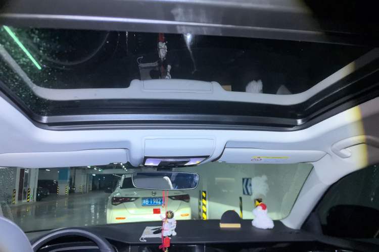 Used Volkswagen Passat 2024 330TSI Starry Elite Edition Headliner