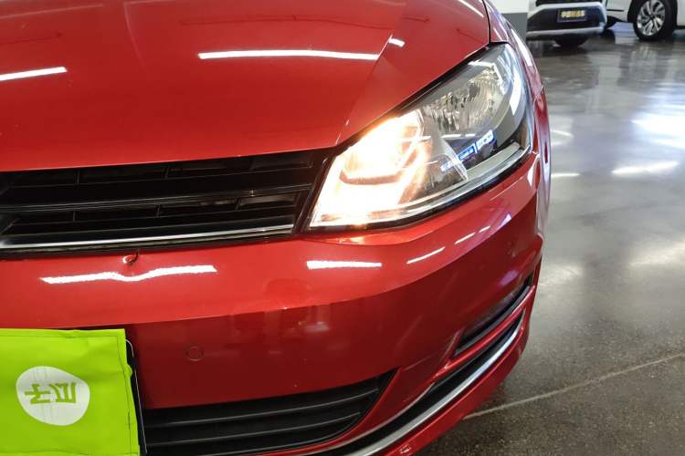 Used Volkswagen Golf 2017 1.6L Automatic Comfort Million-Vehicle Anniversary Edition Left Front Headlight