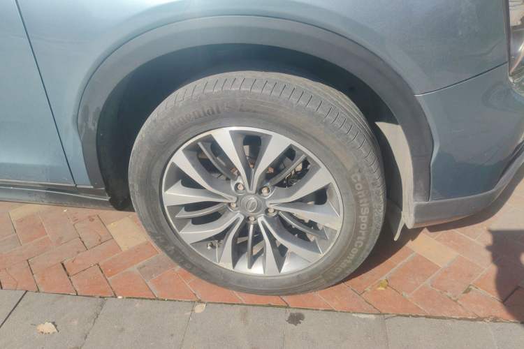 Used GAC Trumpchi GS8 2017 320T Two-Wheel Drive Luxury Smart Connectivity Version (7 Seats) Right Front Wheel Hub