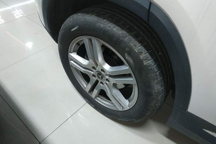 Used Mercedes-Benz GLA 2022 Second Facelift GLA 200 Right Rear Wheel Hub