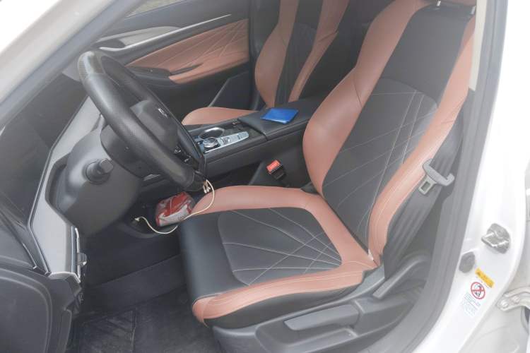 Used CHANGAN Eado 2022 PLUS Blue Whale NE 1.4T GDI DCT Prestige Edition
