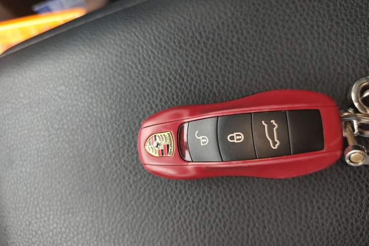 Used Porsche Macan 2017 Macan 2.0T Vehicle Key