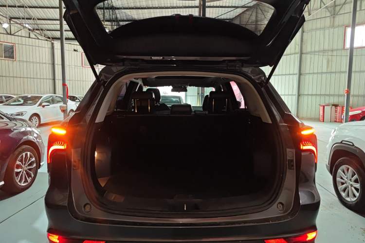 Used CHANGAN CS75 PLUS 2020 1.5T Automatic Luxury Version Trunk