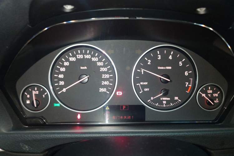 Used BMW 3 Series 2014 320Li Fashion Model
