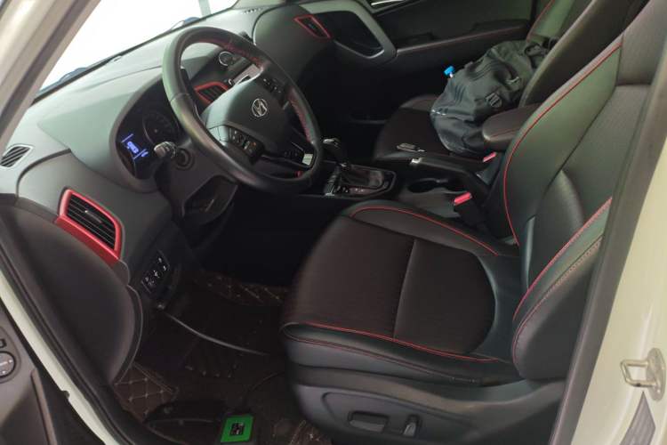 Used Hyundai ix25 2017 1.4T Automatic Smart Version
