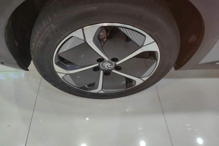 Used BYD Yuan PLUS 2025 Intelligent Driving Version 510 km Excellence Edition Right Rear Wheel Hub