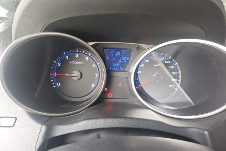 Used Hyundai ix35 2013 2.0L Automatic Two-Wheel Drive Smart GLS China V Standard