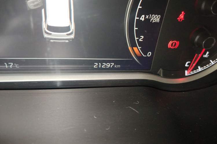 Used Kia Sportage R 2019 2.0L Automatic Smart Luxury Edition Odometer Close Up