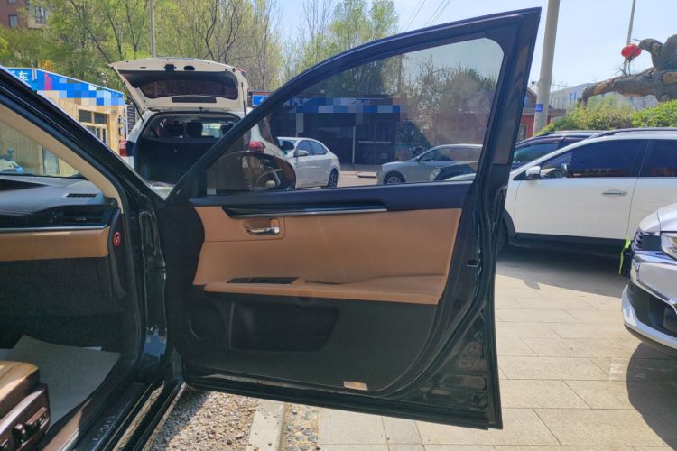 Used Lexus ES 2016 200 Midnight Special Limited Edition
