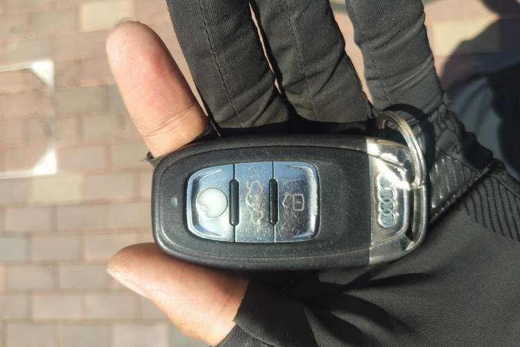 Used Audi A6L 2012 TFSI Standard Model Vehicle Key