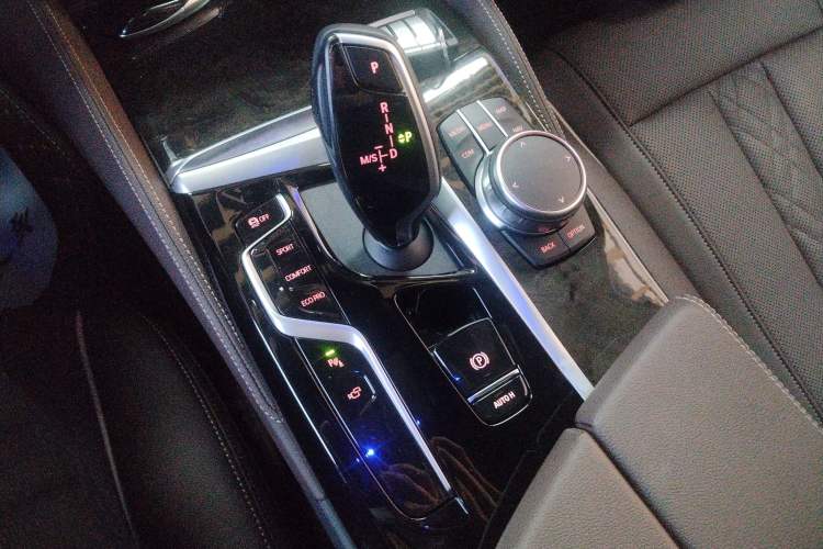 Used BMW 5 Series 2021 525Li M Sport Package