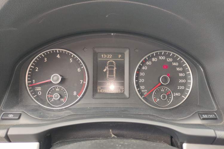 Used Volkswagen Sagitar 2011 1.4 TSI Automatic Tech Model
