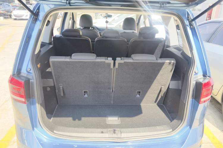 Used Volkswagen Touran 2018 Volkswagen Touran L 280TSI DSG Comfort Edition 7 Seats China V Emission Standard
