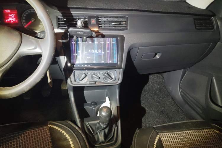 Used Volkswagen Santana 2016 1.4L Manual Fashion Edition