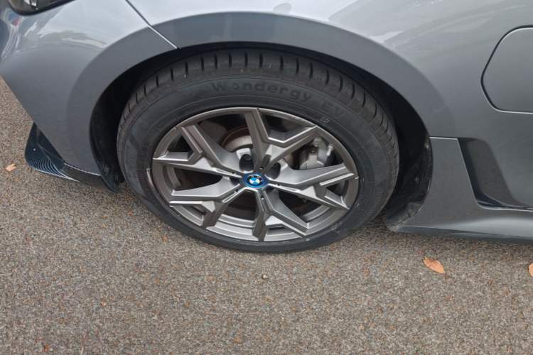 Used BMW i3 2024 eDrive 35 L

