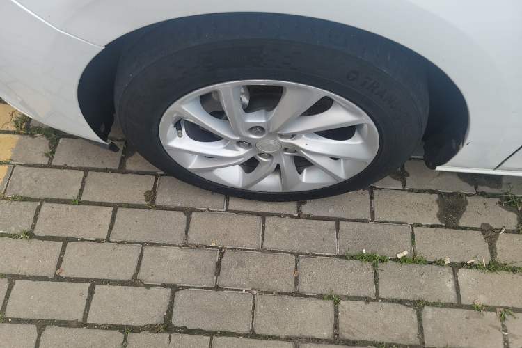 Used Buick Verano 2018 Hatchback 15S Automatic Ambition Model Left Front Wheel Hub