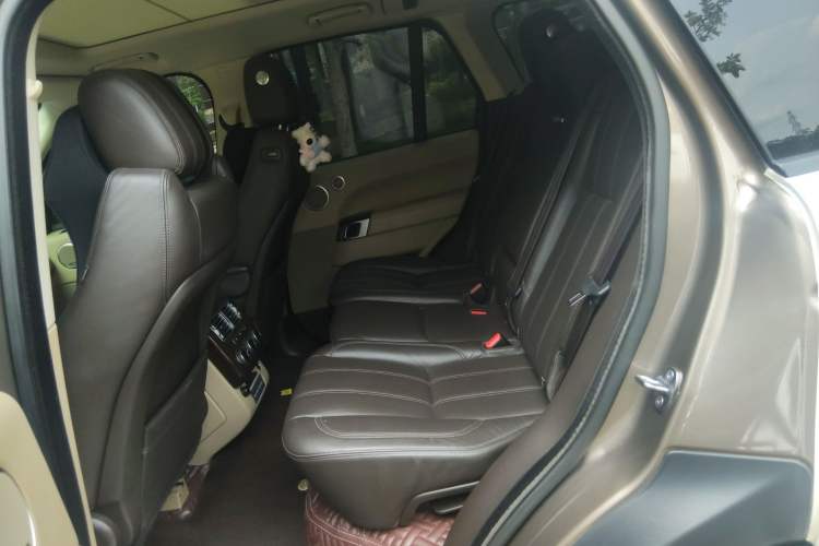 Used Land Rover Range 2016 3.0 SC V6 Vogue Left Rear Seat