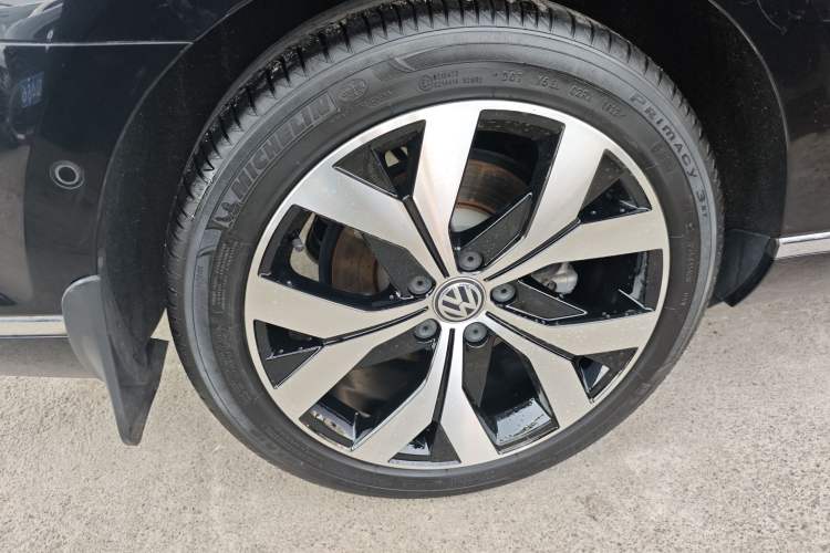 Used Volkswagen Magotan 2018 330TSI DSG Luxury Model Exterior 5