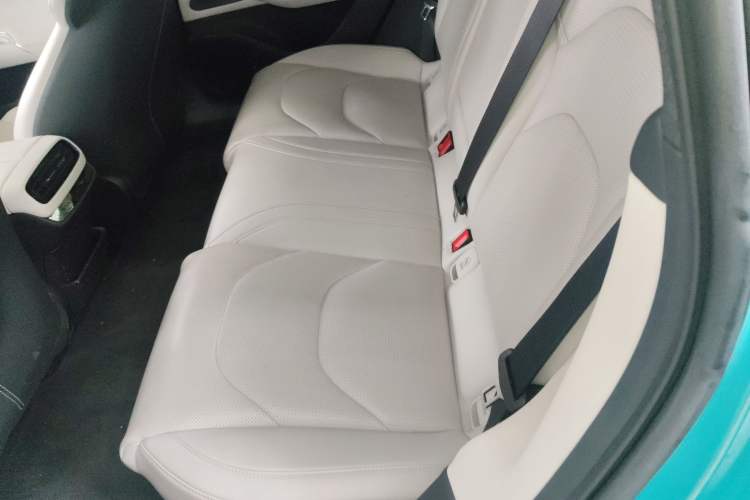 Used Xiaomi Auto SU7 2024 Rear-Drive Long-Range Intelligent Driving Version
