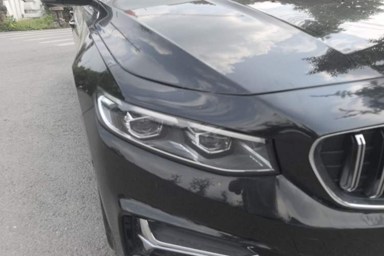 Used Geely Auto Preface 2023 2.0TD Prestige Version Right Front Headlight