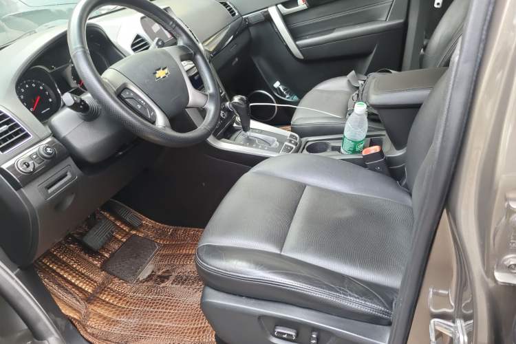 Used Chevrolet Captiva 2017 2.4L Two-Wheel Drive Luxury Edition 7 Seats Left Front Seat