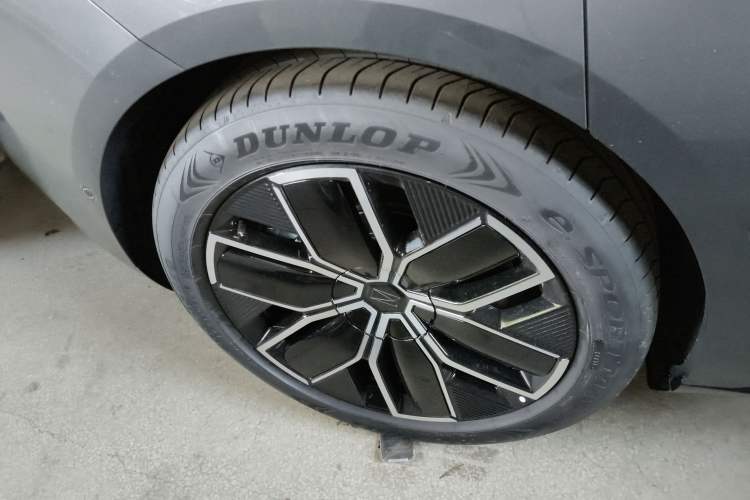 Used Avatr 12 2025 Max Extended-Range Edition