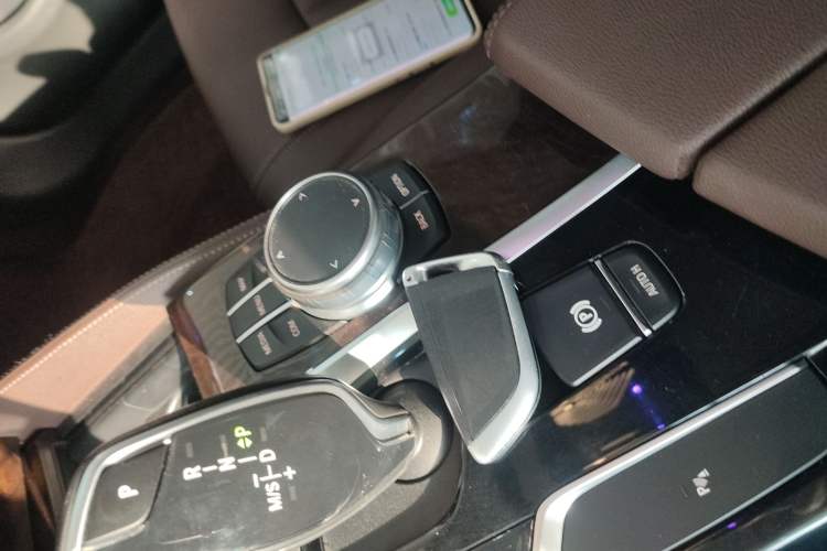 Used BMW 5 Series 2019 525Li Luxury Package