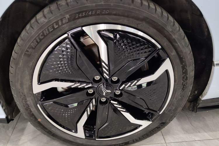 Used VOYAH PASSION 2023 Four-Wheel Drive Flagship Edition