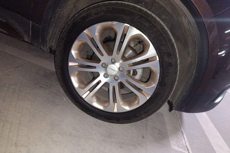 Used Lynk & Co 01 2017 2.0T Two-Wheel Drive Pro Edition Right Front Wheel Hub