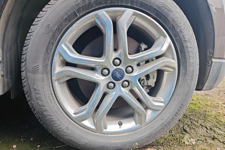 Used Ford Edge 2015 2.0T GTDi 4x4 High-Grade Model