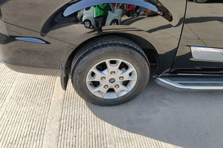 Used Ford Tourneo Custom 2020 2.0T Automatic Elite Edition China VI Standard
