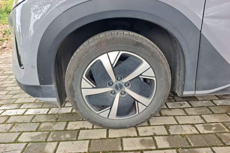 Used BYD Sealion 05 EV 2025 520 km Smart Cruise Version Left Front Wheel Hub