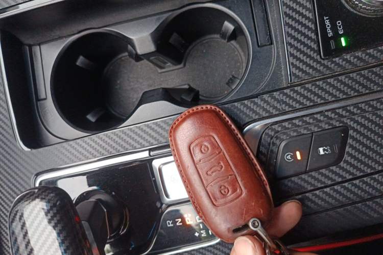 Used Geely Auto Emgrand GT 2018 1.5T MHEV YAOCHI Edition Vehicle Key