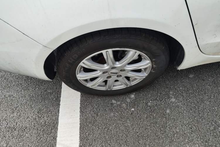 Used Qoros 3 2018 Sedan 1.6L Automatic Leading Model