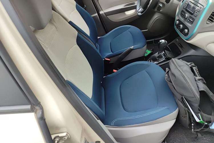 Used Renault Captur 2015 1.2T Automatic Standard Edition
