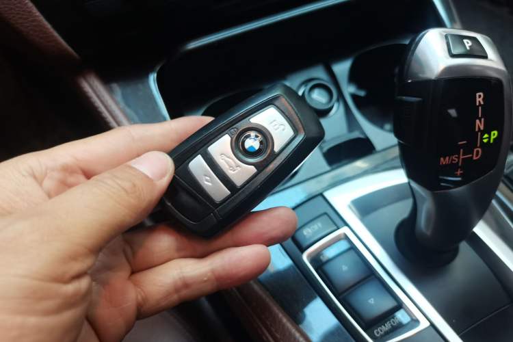 Used BMW 5 Series 2017 525Li Leading Model Vehicle Key