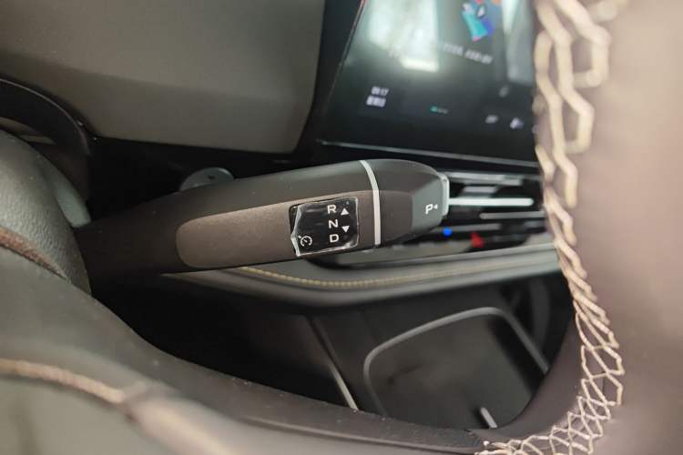 Used CHANGAN CS55PLUS PHEV 2025 Smart New Blue Whale 125km Battleship Edition Gear Lever