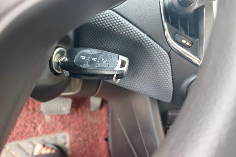 Used Chevrolet Cruze 2017 1.5L Automatic Pioneer Sunroof Edition