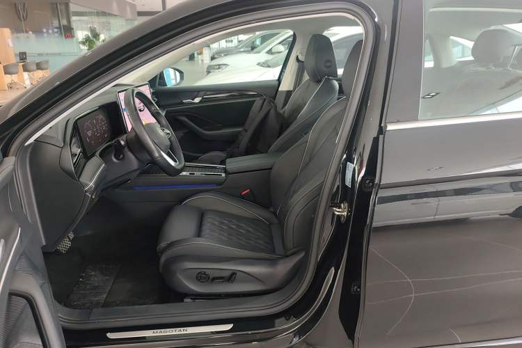 Used Volkswagen Magotan 2024 380TSI DSG Prestige Edition DaMai Package Left Front Seat