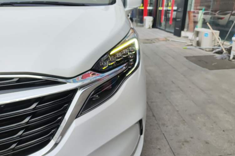 Used Buick GL8 2021 ES Landtrek 653T Comfort Edition
