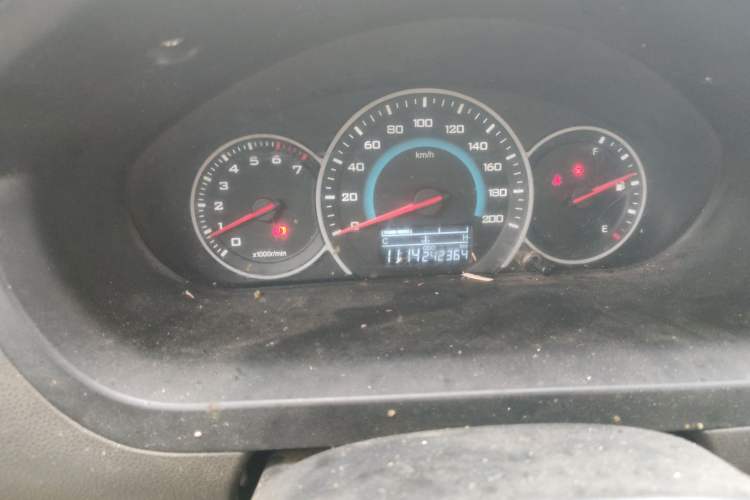 Used Wuling Rongguang V 2018 1.5L Standard Version Odometer Close Up