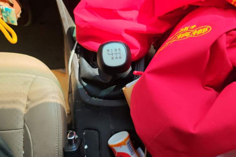 Used Wuling Hongguang 2021 1.5L S Comfort Edition LAR Gear Lever