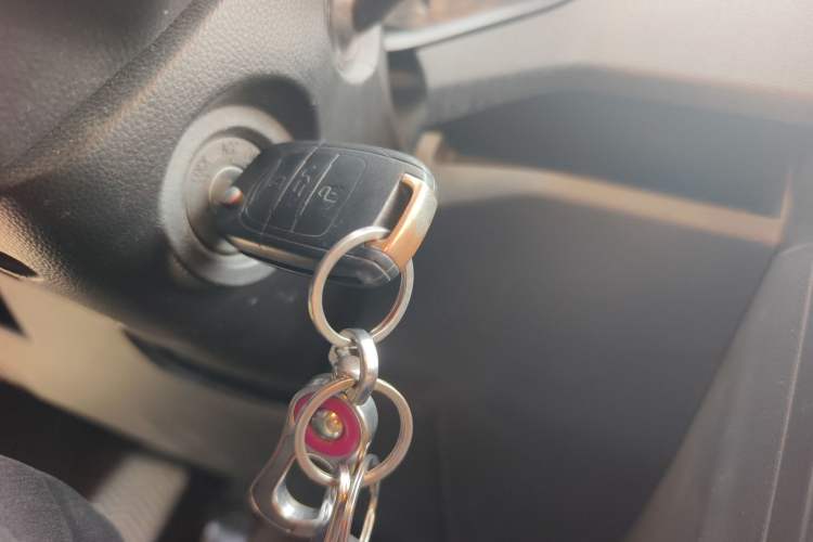 Used Wuling Hongguang PLUS 2019 1.5T Manual Standard Edition 5 Seats
