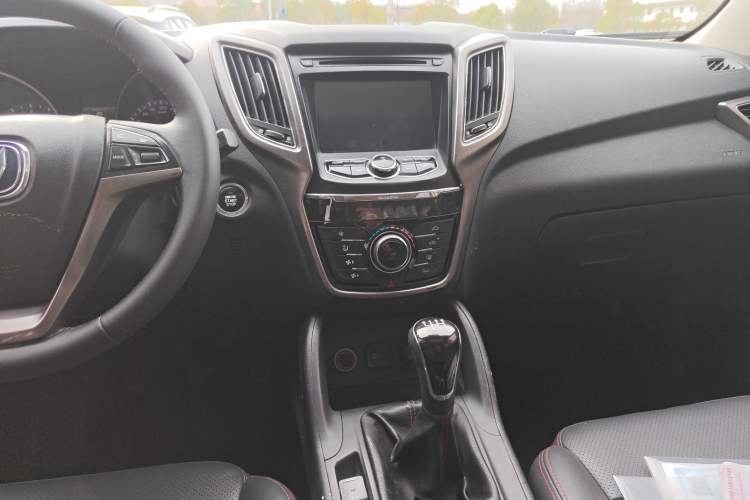 Used Changan CS75 2016 2.0L Manual Luxury Version China V Standard
