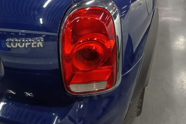 Used MINI Countryman 2018 1.5T COOPER Artist